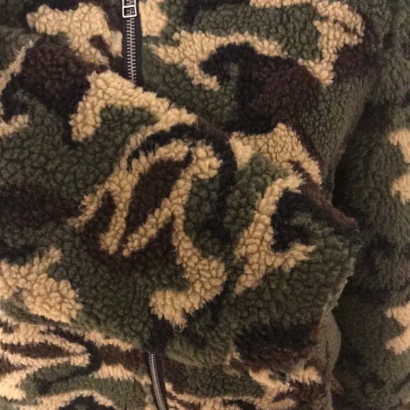 NWT Sanctuary Camp Herpa Bomber - Picture 7 of 8